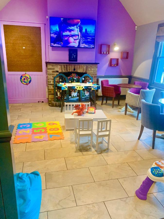 Crown & Anchor Hotell Woking Eksteriør bilde